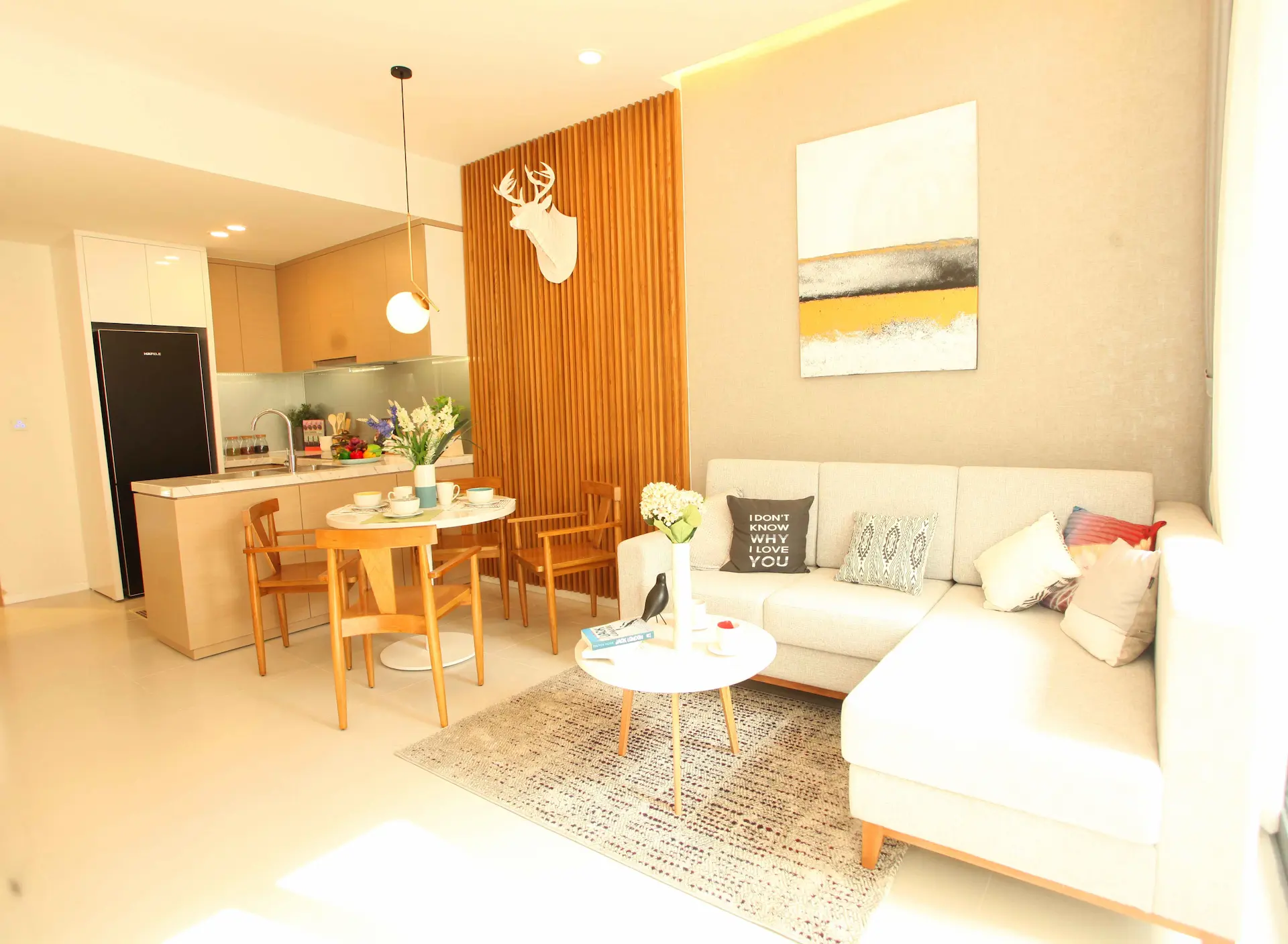 góc phòng khách aurora residences